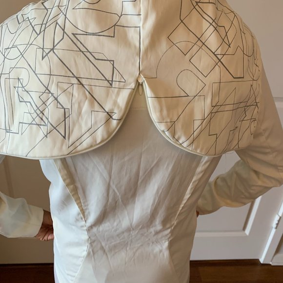 Nike, Jacket, Beige - Picture 3 of 4